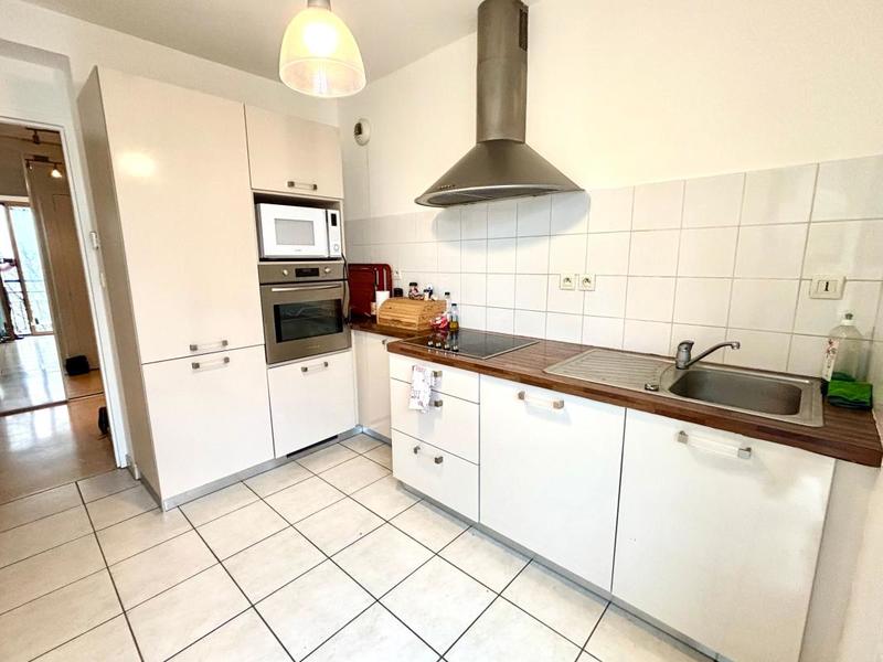 Appartement - 77 m² - 3 pièces