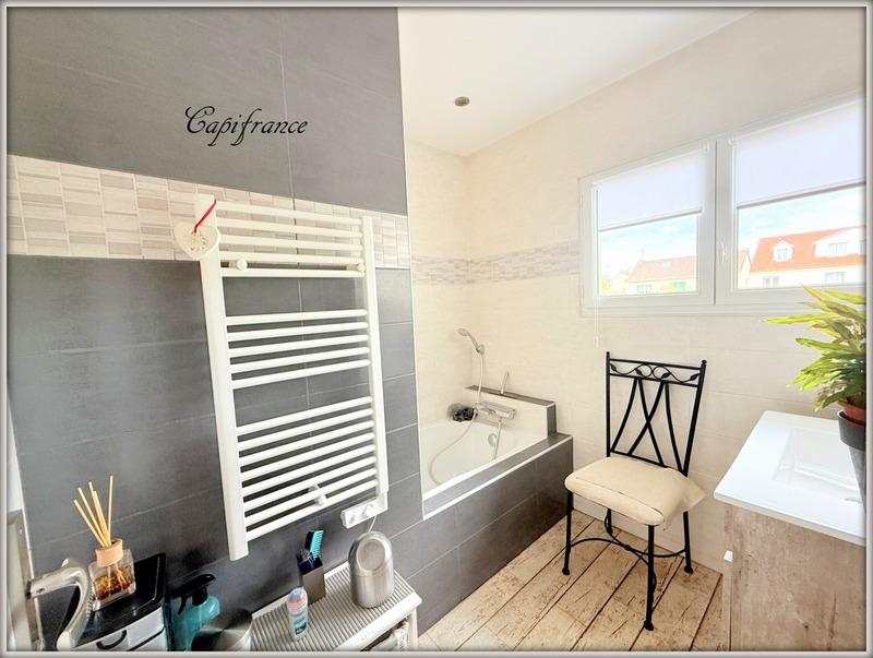 Maison - 115 m² - 6 pièces