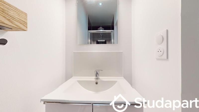 Chambre - 13 m² - 1 pièce