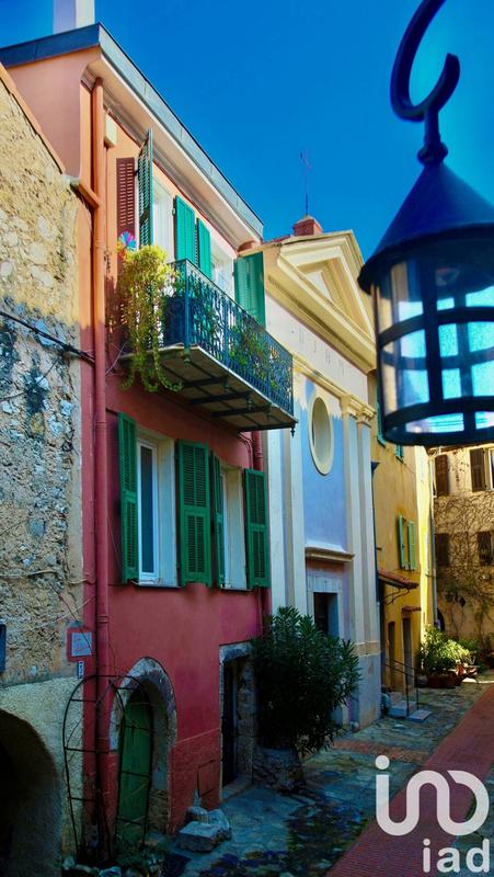 Maison - 121 m² - 5 pièces