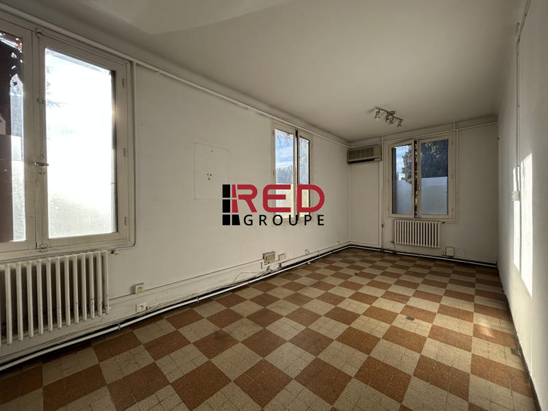 Bureau - 111 m² - 4 pièces