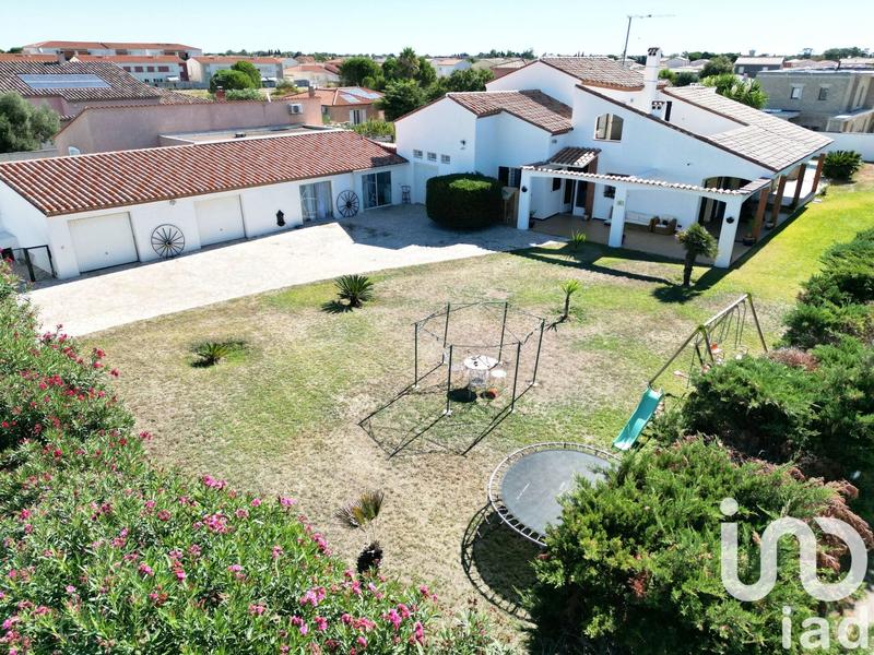 Maison - 321 m² - 9 pièces