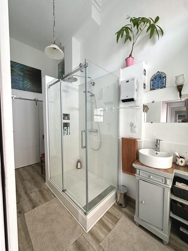 Appartement - 145 m² - 6 pièces