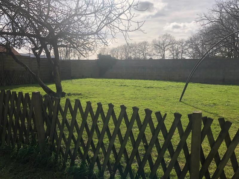 Terrain constructible - 712 m²