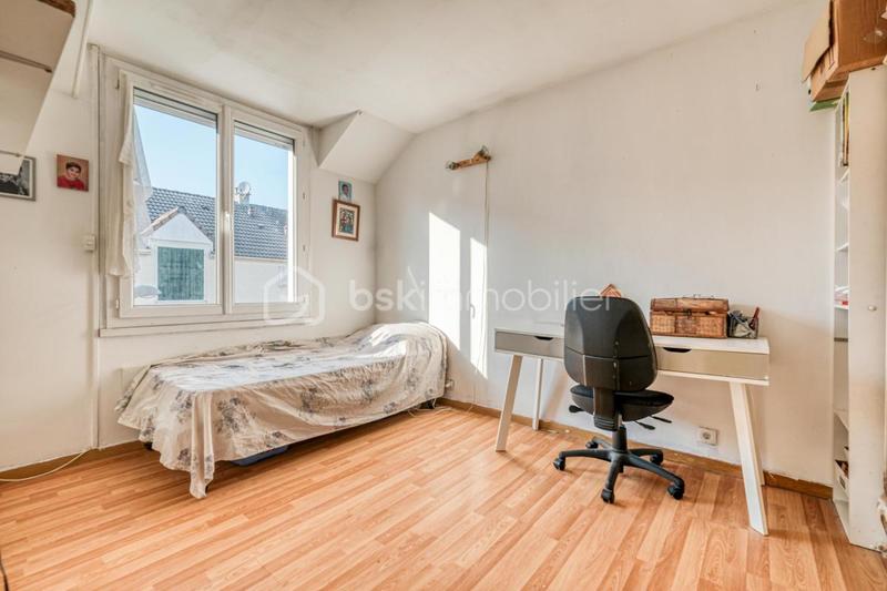 Maison - 93 m² - 5 pièces