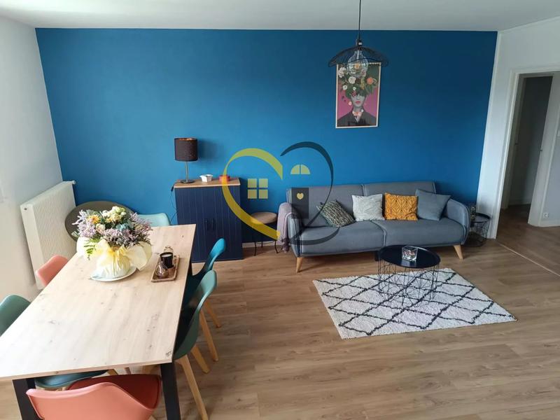 Appartement - 99 m² - 5 pièces