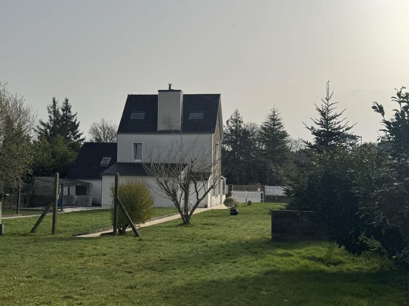 Maison - 145 m² - 9 pièces