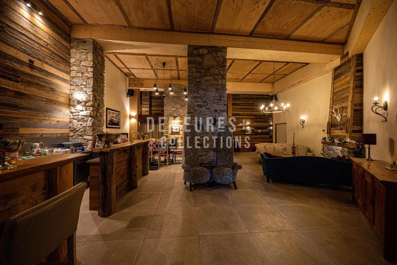 Appartement - 137 m² - 5 pièces