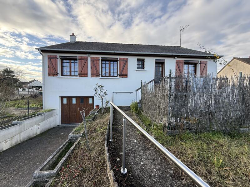 Maison - 95 m² - 5 pièces