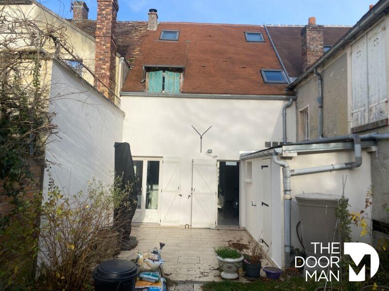 Maison - 98 m² - 4 pièces