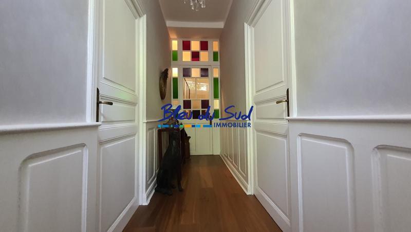 Maison de ville - 196 m² - 10 pièces