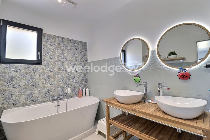 Villa - 128 m² - 4 pièces