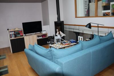 Loft - 168 m² - 6 pièces