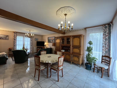 Maison - 170 m² - 7 pièces