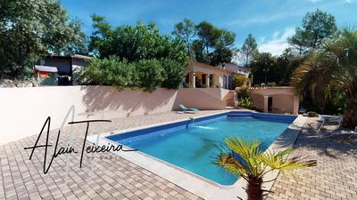 Maison - 200 m² - 9 pièces