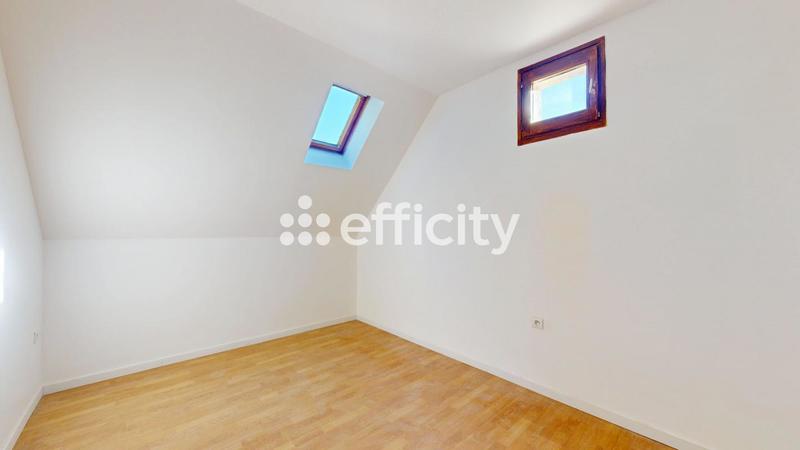 Maison - 120 m² - 7 pièces