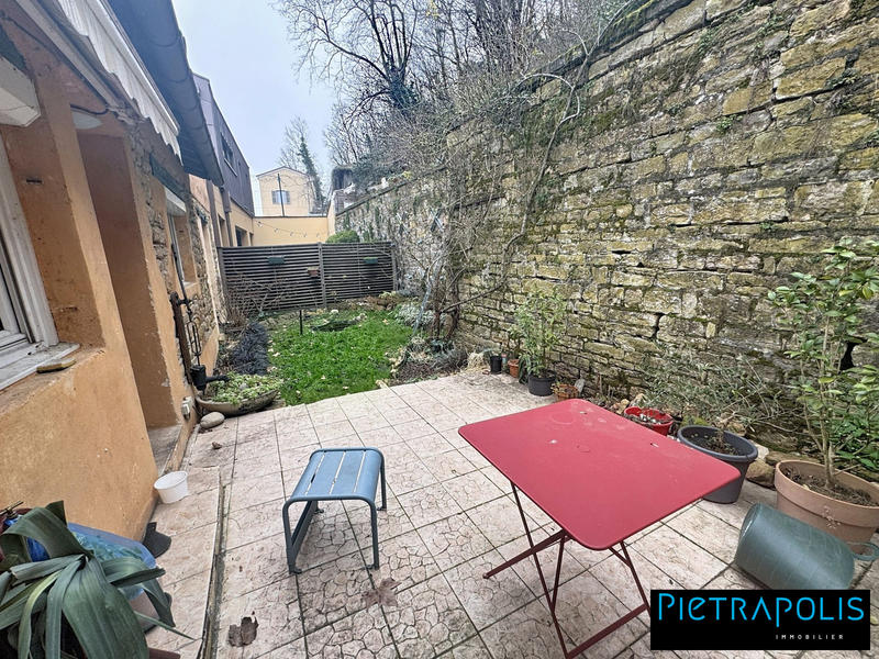 Appartement - 185 m² - 6 pièces