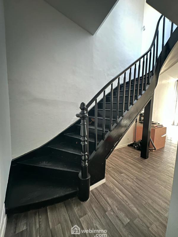 Immeuble - 341 m² - 16 pièces