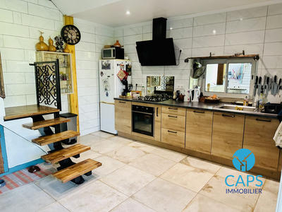 Maison - 96 m² - 4 pièces