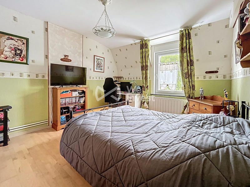 Maison - 204 m² - 7 pièces