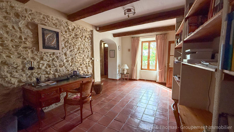 Mas - 264 m² - 8 pièces