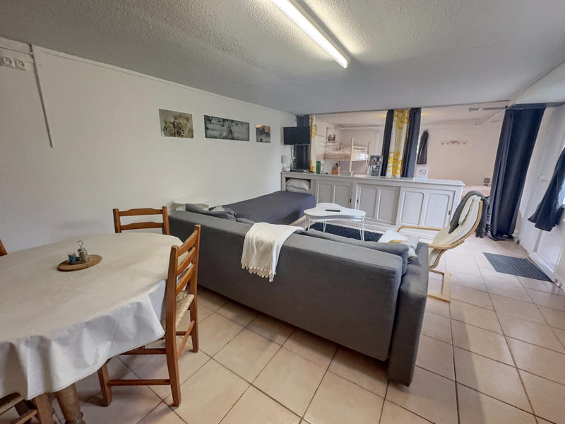 Maison - 280 m² - 9 pièces