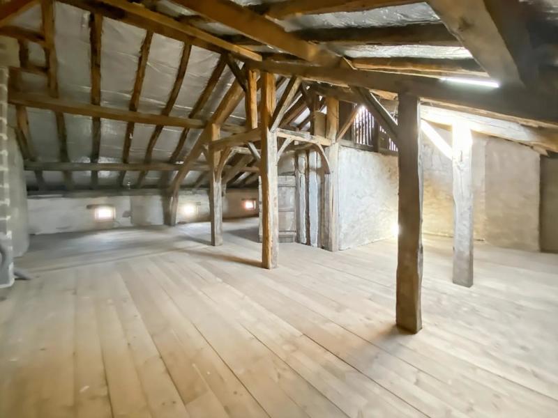 Maison de maîtres - 200 m² - 8 pièces