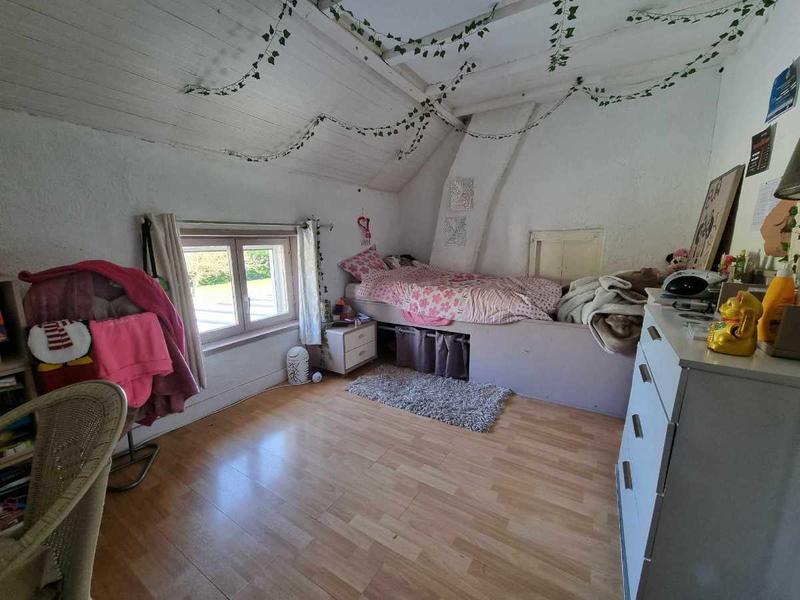 Maison traditionnelle - 196 m² - 8 pièces