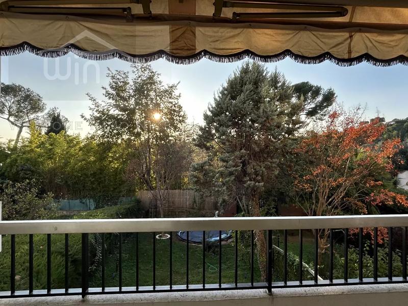 Appartement - 82 m² - 3 pièces