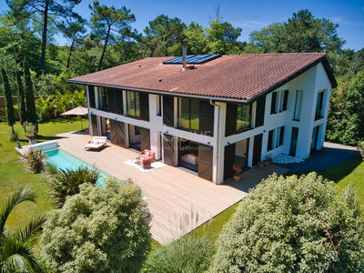 Villa - 310 m² - 7 pièces