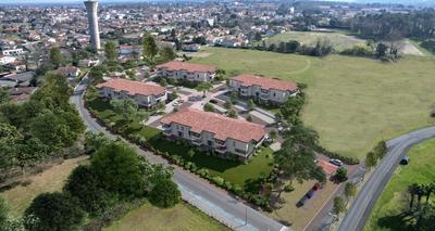 Studio - 86 m² - 4 pièces