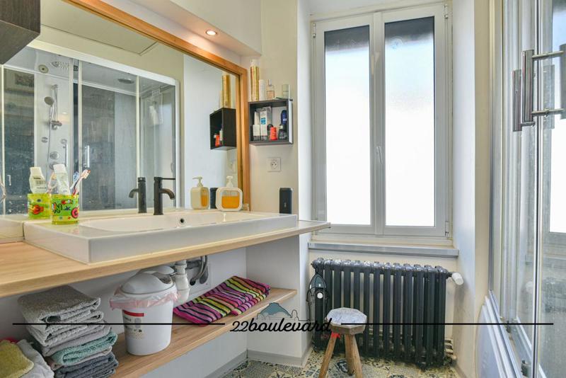 Maison - 230 m² - 8 pièces