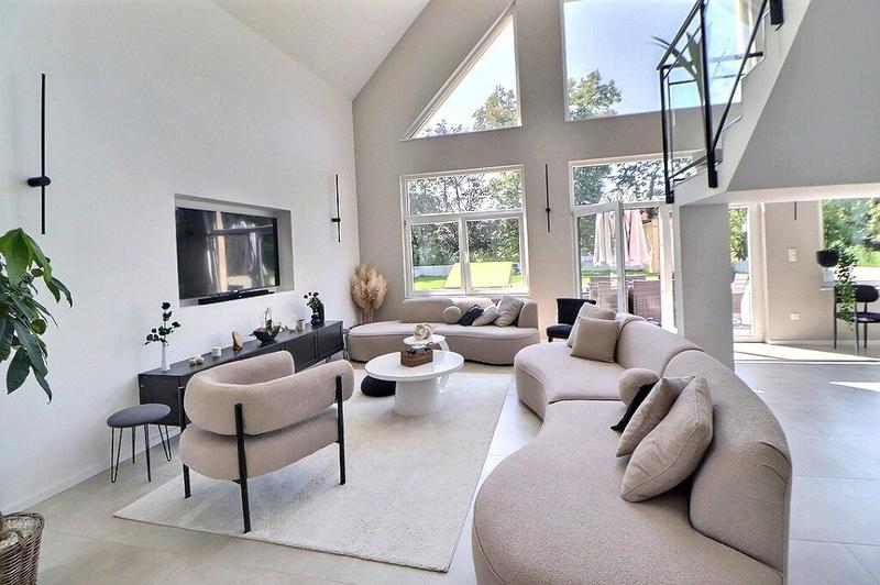 Maison contemporaine - 193 m² - 6 pièces