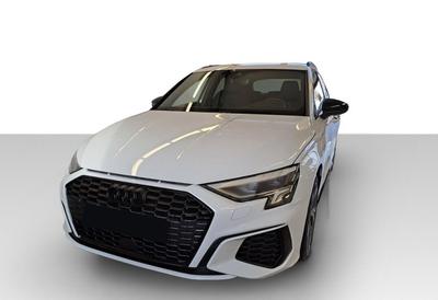 Audi A3 sportback 40 TFSIe s-Line 204 Hybride Rechrageable / Affichage Tete Haute Camera de Recul Audi Sound System