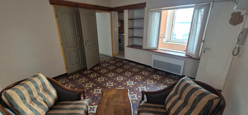 Immeuble - 122 m² - 7 pièces