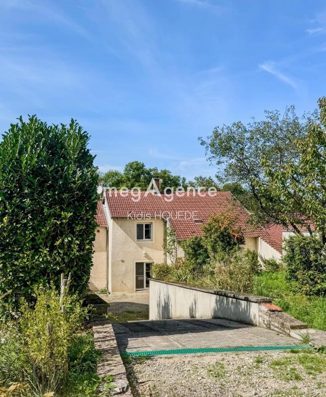 Maison - 161 m² - 5 pièces