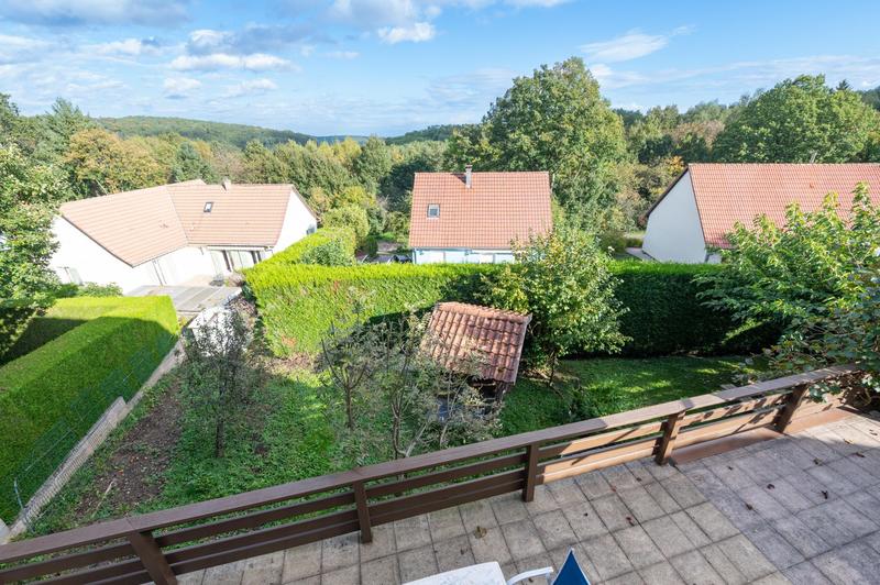 Maison - 236 m² - 11 pièces