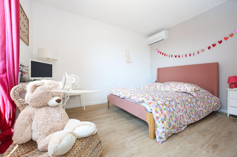 Maison - 200 m² - 3 pièces