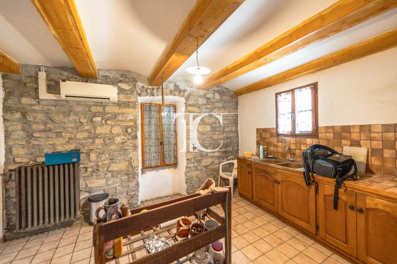 Maison - 180 m² - 7 pièces