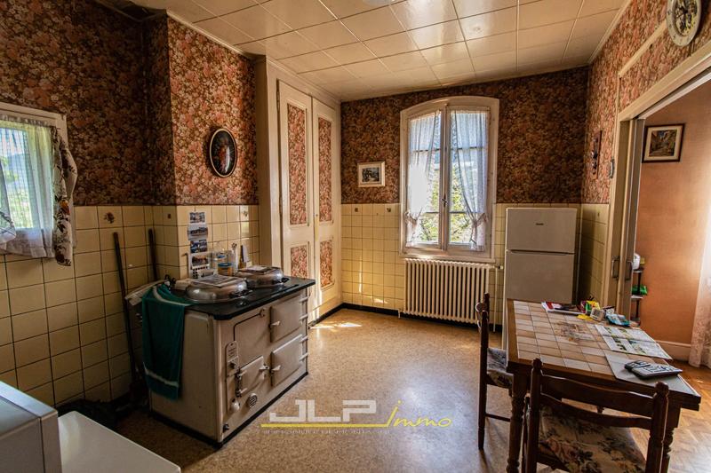 Maison - 194 m² - 8 pièces