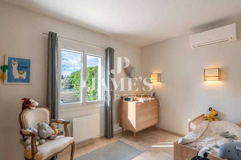 Maison - 158 m² - 6 pièces