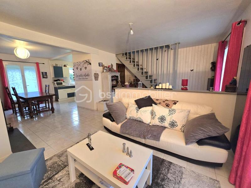 Maison - 90 m² - 4 pièces