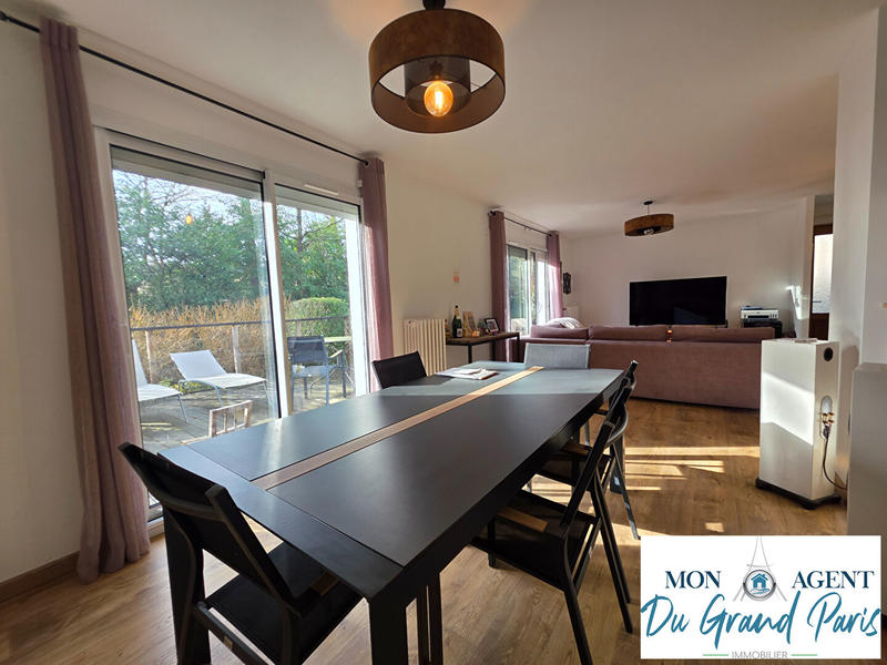 Maison - 137 m² - 6 pièces