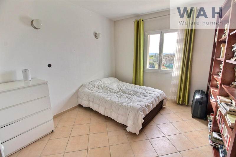 Maison - 202 m² - 6 pièces