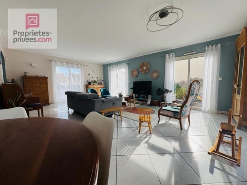 Maison - 220 m² - 8 pièces