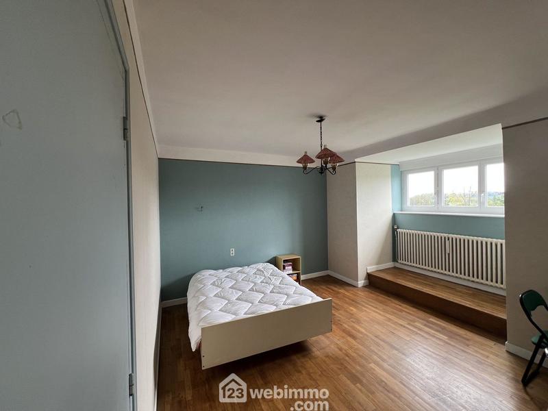 Maison - 157 m² - 7 pièces