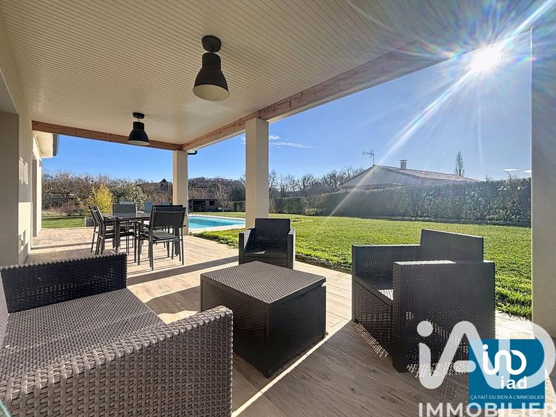 Maison - 136 m² - 8 pièces