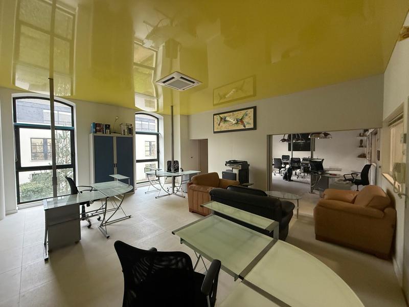 Bureau - 80 m²