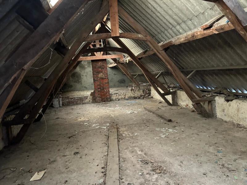 Corps de ferme - 93 m² - 4 pièces