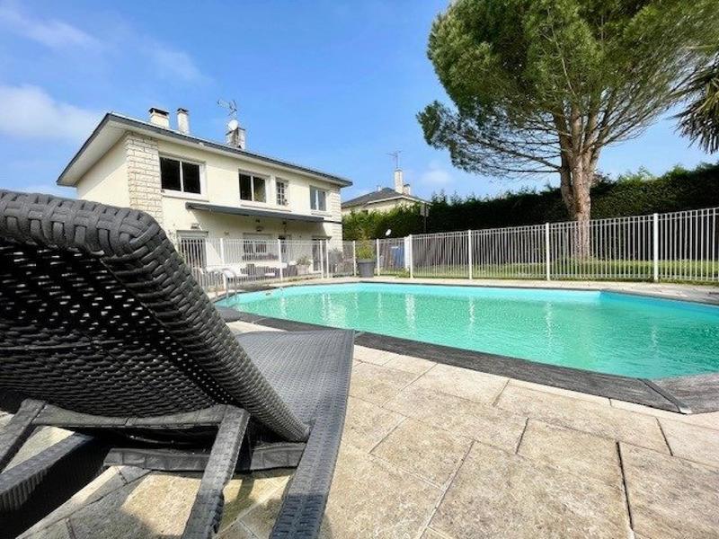 Maison - 135 m² - 7 pièces